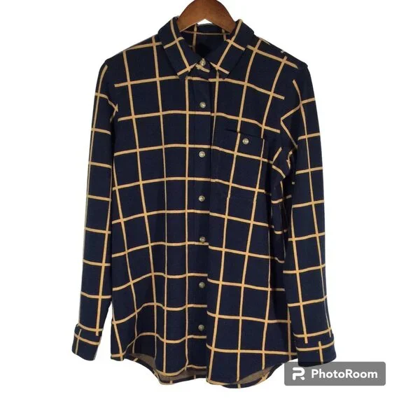 L. L. Bean Button Down Knit Shirt Navy Blue With Gold Size Large - Picture 2 of 11